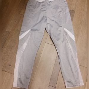 Crop athletic pants